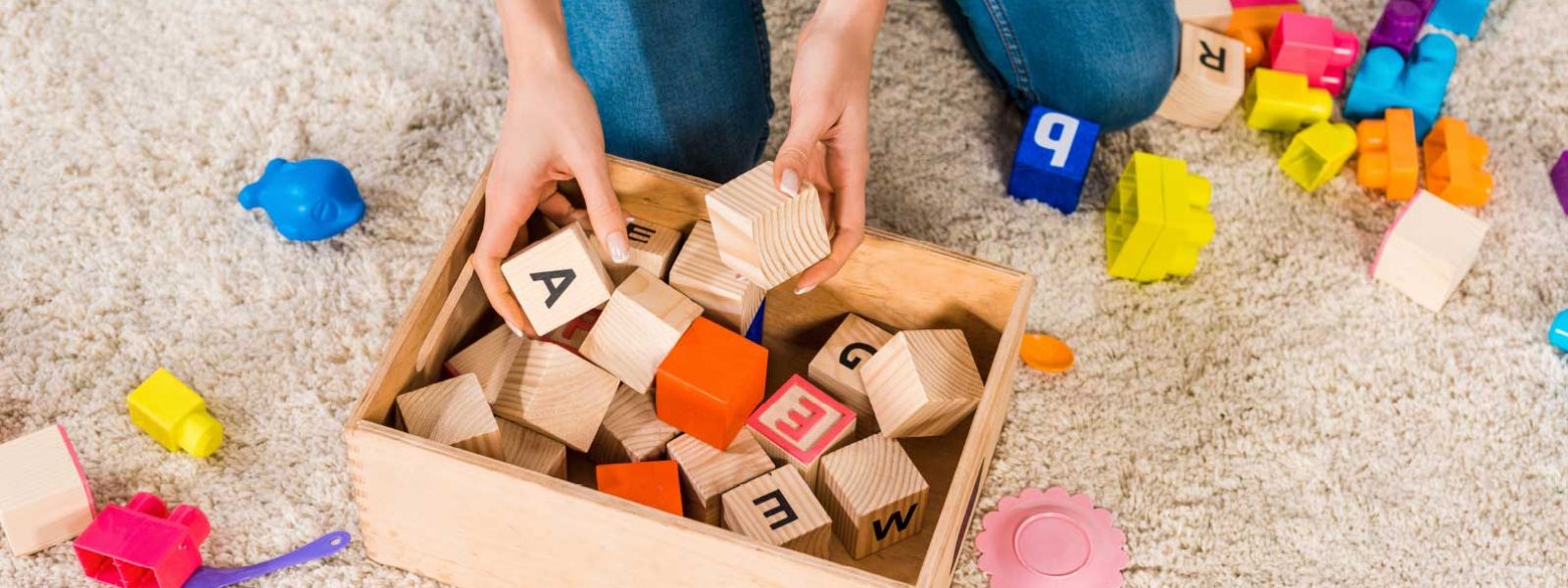 סדנאות – משחקים בקוביות סדנאות - משחקים בקוביות